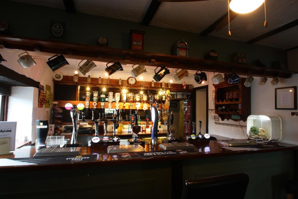 Bed and Breakfast Emlyn Arms Llanarthney Exteriér fotografie